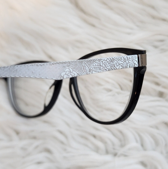 KENZO PRESCRIPTION GLASSES SELL THIS FOR THE FRAME. GREAT CONDITON - Picture 11 of 11